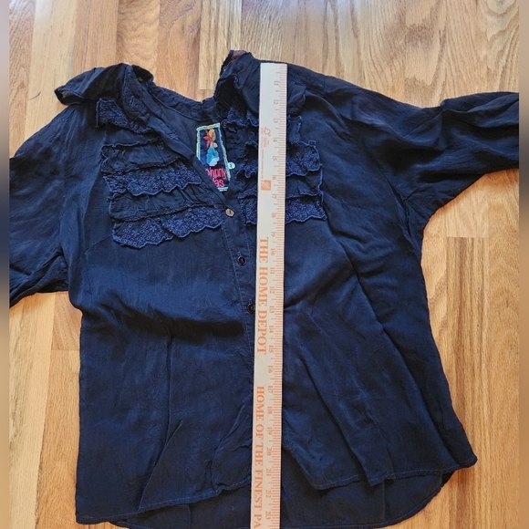 Johnny Was sheer eyelit ruffle top blouse 3/4 sleeve size medium black boho - Picture 10 of 10